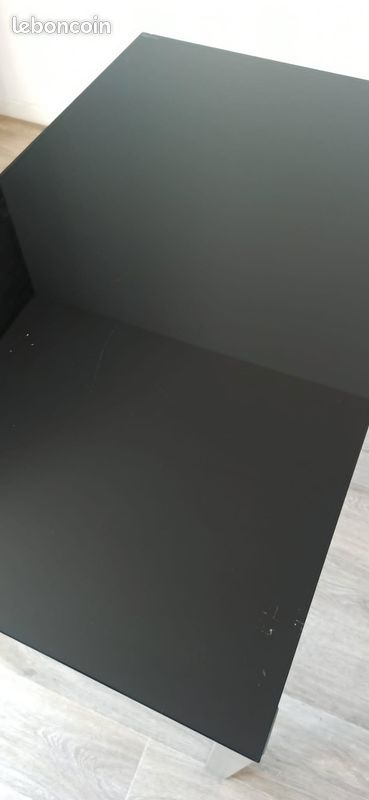 Table en verre noire (image 4)