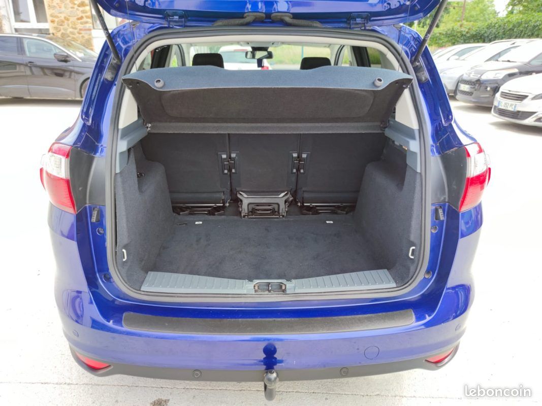 FORD C-MAX Titanium X 1.0 125 (image 10)
