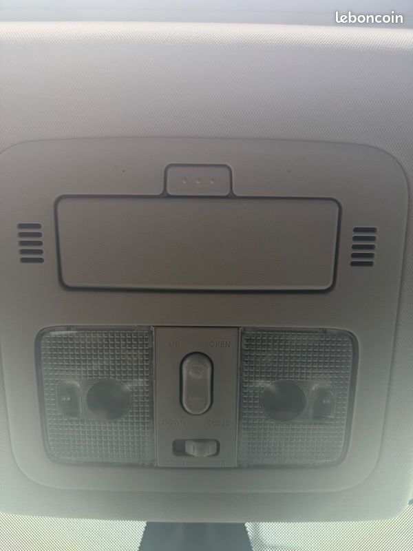 Renault KOLEOS 2.0 dCi 150 4X4 BVA EXCEPTION - CUIR - XÉNON - TOIT OUVRANT (image 17)