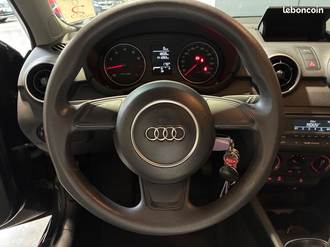 AUDI A1 SPORTBACK 1.2 TFSI 86CH AMBIENTe (image 7)