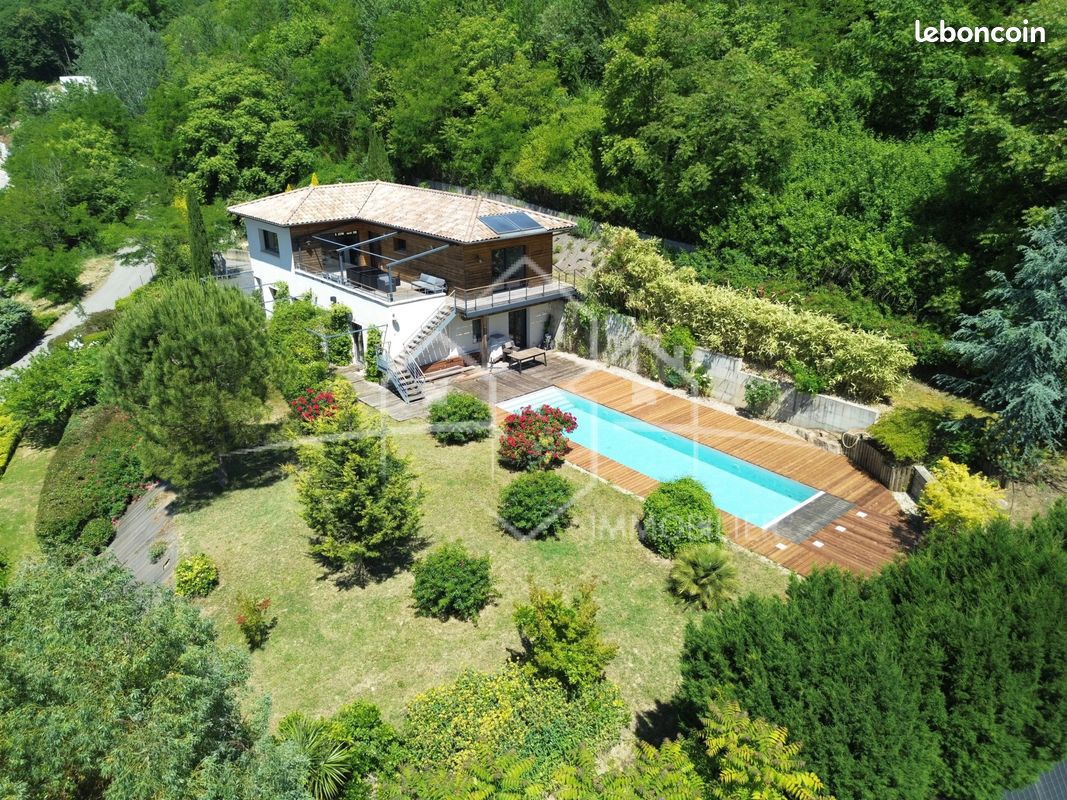 Maison 7 pièces 178 m² · à Beausemblant · 178 m² · 510 000 €