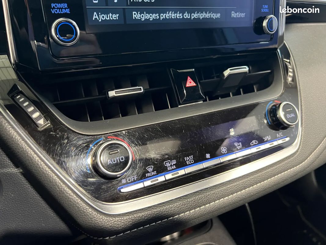 TOYOTA Corolla Touring Sport 2.0 Hybrid 184ch Design - TOIT OUVRANT - ENTRETIEN COMPLET TOYOTA (image 25)