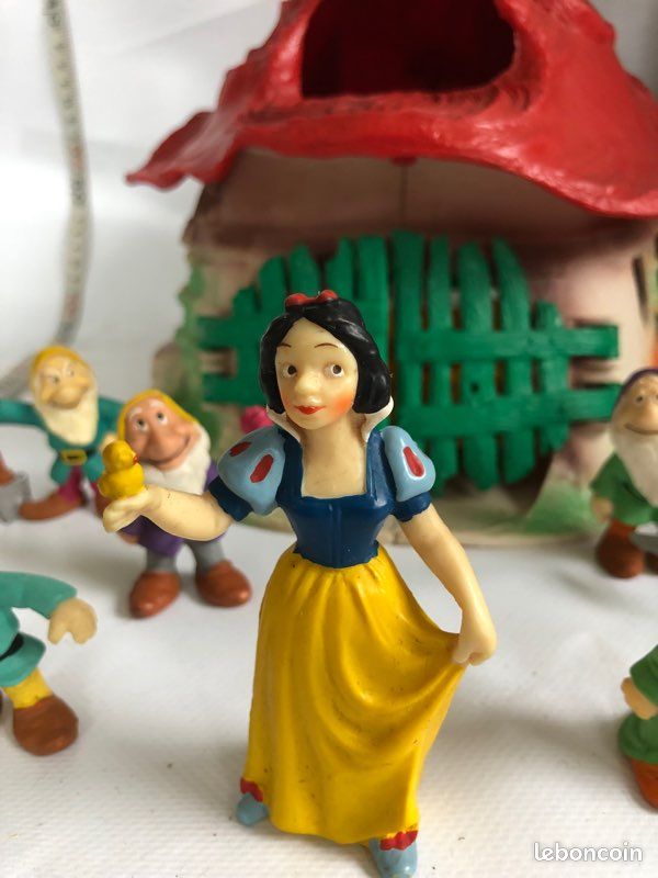Maison et personnage de blanche neige et les 7 nains Bully Made in Germany (image 7)