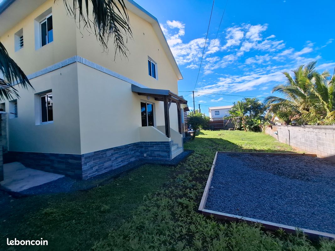 Maison 4 pièces 94 m² · à Saint-Joseph · 94 m² · 230 000 €