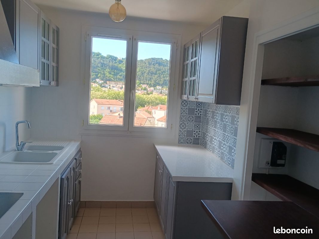 Appartement 4 pièces 83 m² · à Le Teil · 82,5 m² · 129 500 €
