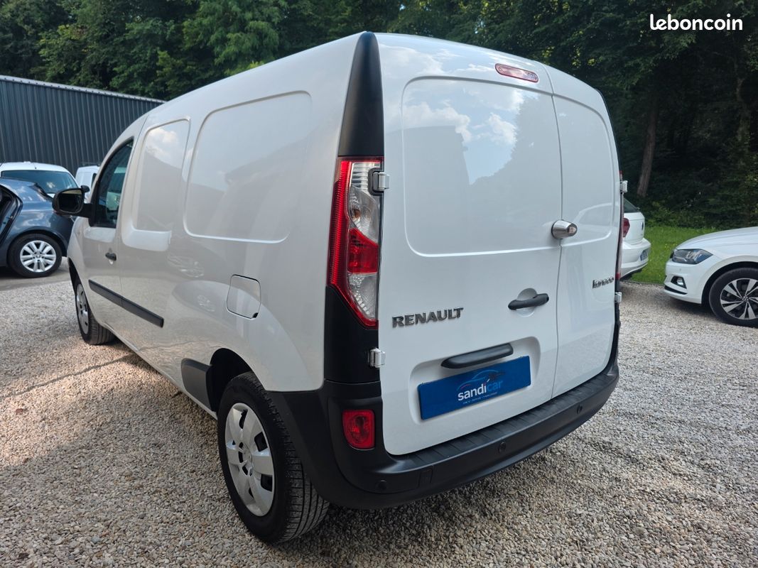 đrenault kangoo maxi 1.5 blue dci 95 ch extra r-link bvm6 đ1ere main â©ïžentretien constructeurâ©ïžFAIBLE KILOMETRAGE â©ïž4900KM â
ïžETAT NEUF (image 5)