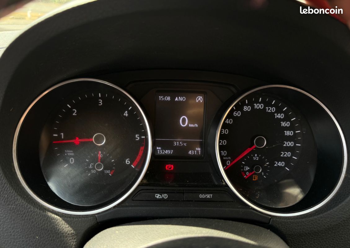 Volkswagen polo cross 1.4 tdi 90ch bluemotion technology apple carplay (image 10)