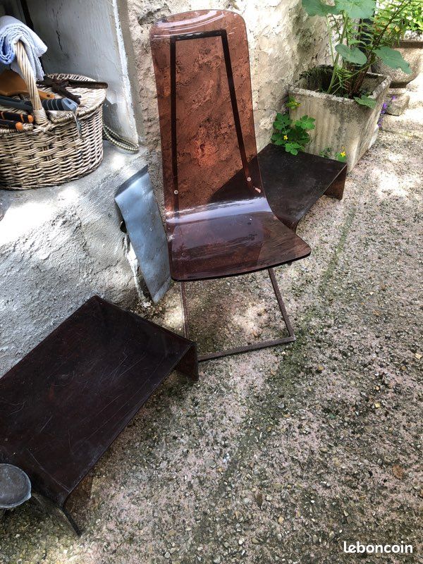 1 Chaise et 2 tables basses en plexiglass (image 1)