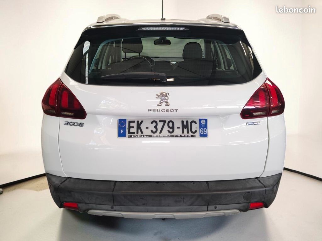 Peugeot 2008 1.2 THP 110 5P (image 5)