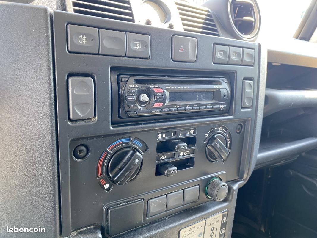 Land Rover Defender II HT 90 2.4 TD E (image 26)