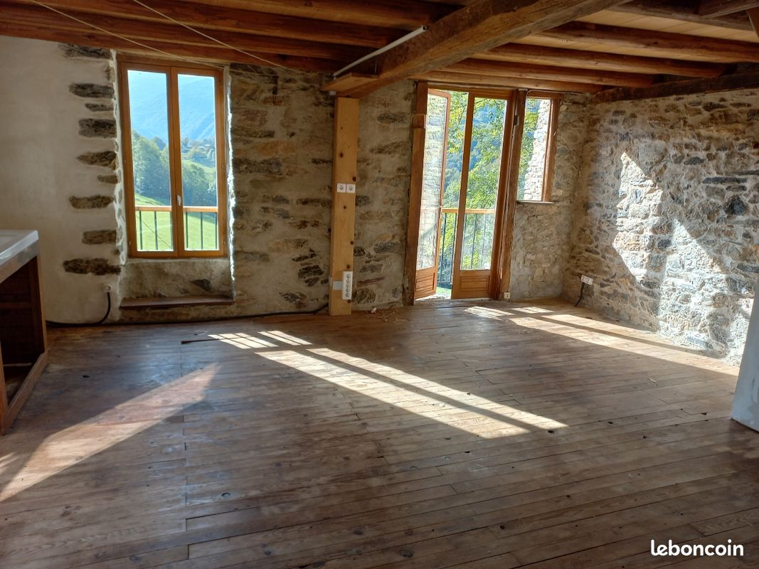Maison 2 pièces 50 m² · à Esplas-de-Sérou · 50 m² · 550 €/mois