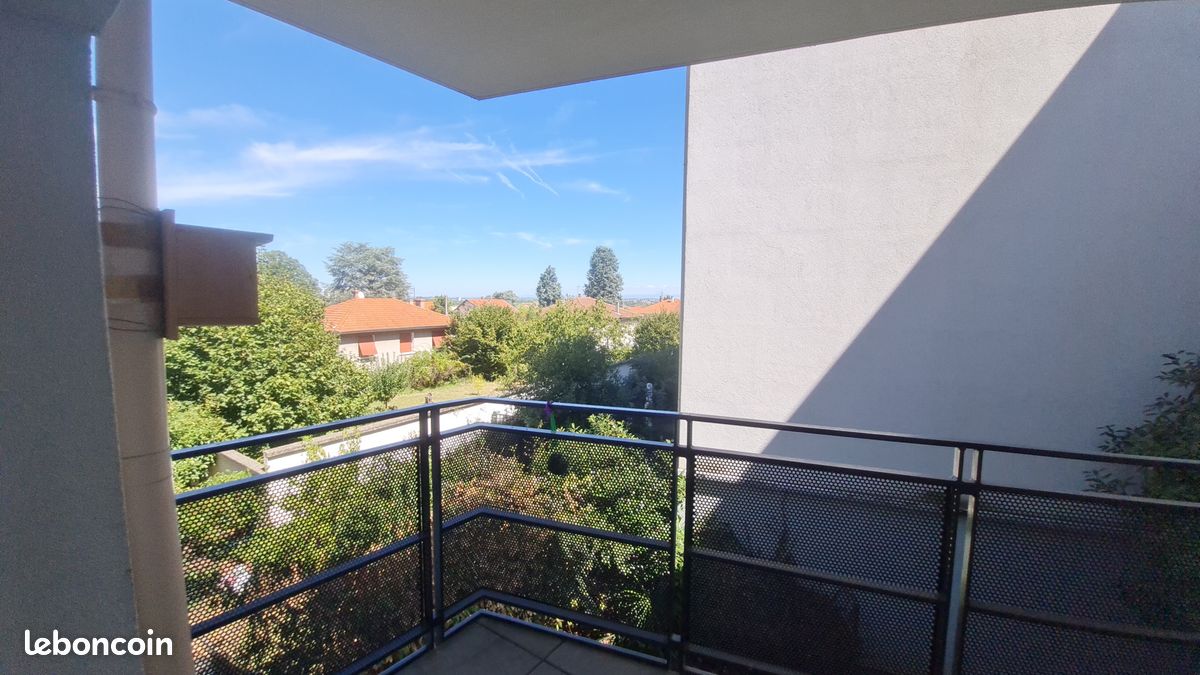Appartement 5 pièces 80 m² · à Feyzin · 80 m² · 230 000 €