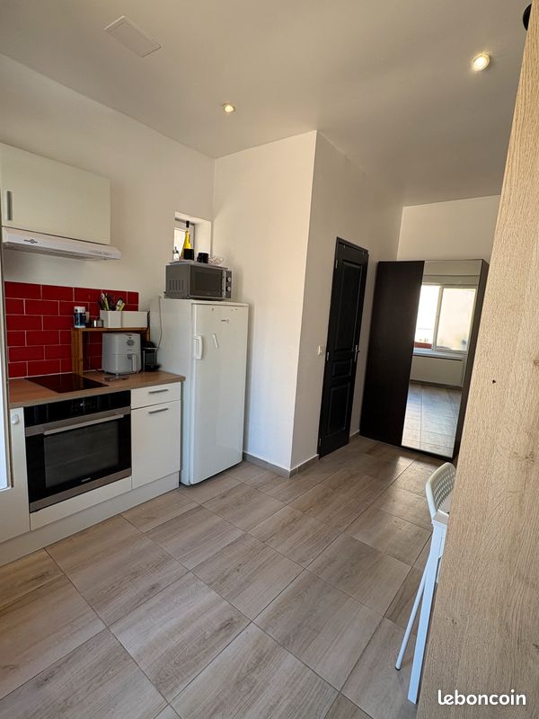Appartement 1 pièce 16 m² · à Voisins-le-Bretonneux · 16 m² · 750 €/mois