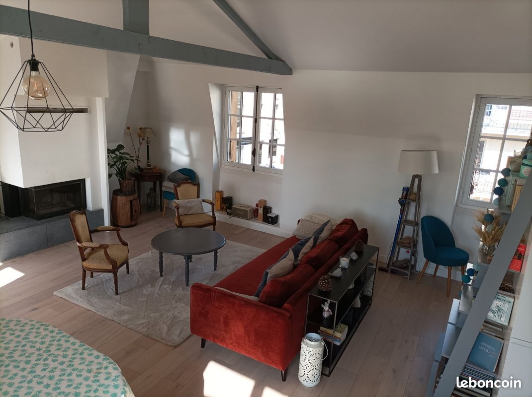 Appartement 6 pièces 140 m² · à Versailles · 140 m² · 3 800 €