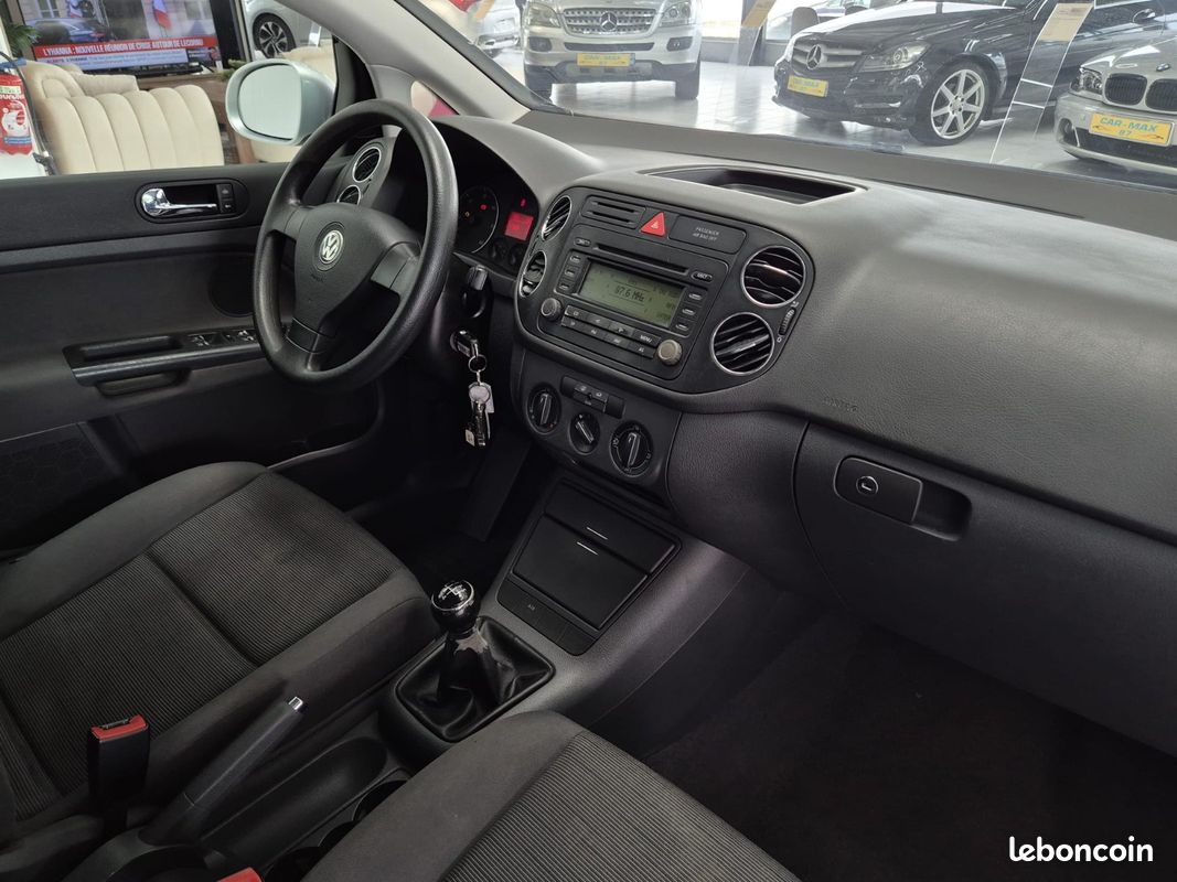 Volkswagen GOLF V Plus 1.9 TDi 105 cv (image 14)
