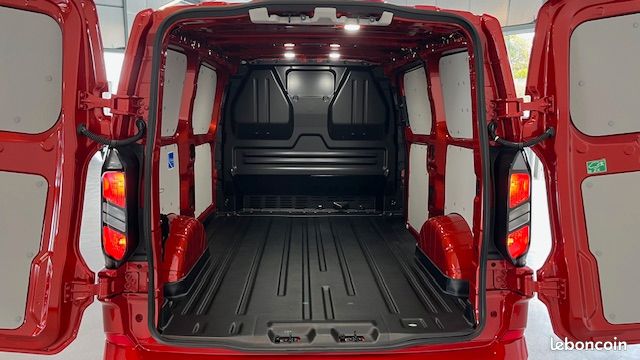 34 990 ht / ford transit custom limited 320 l1h1 2.0 ecoblue 170 cv bva8 ROUGE ARTISAN neuf / tva recuperable (image 8)