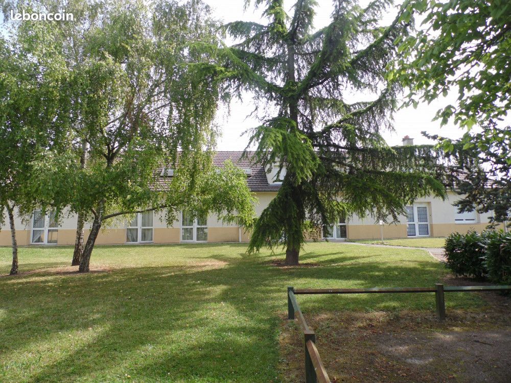 Appartement 2 pièces 49 m² · à Sainte-Savine · 49 m² · 496 €