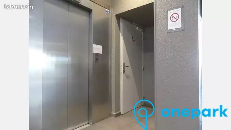 Parking 12 m² · à Marseille · 12 m² · 138 €/mois