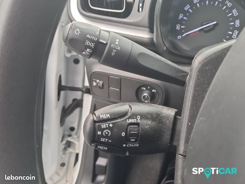 Citroen C3 1.2 PureTech 110ch S&S C-Series 120-121g (image 14)