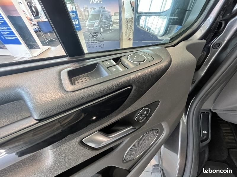 Ford Tourneo Custom 320 L1H1 2.0 EcoBlue 130ch Active BVA (image 7)
