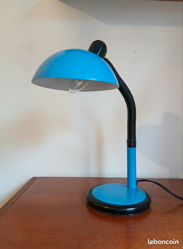 Lampe bleue vintage, années 70 (image 1)