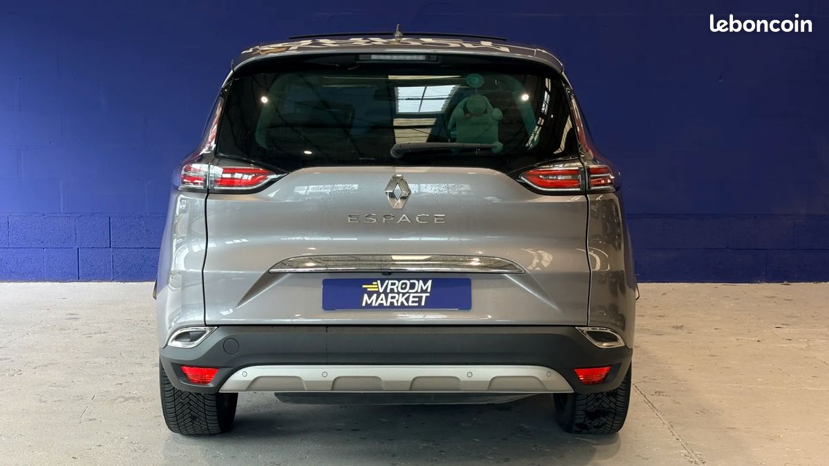 Renault Espace 2.0 dCi 200ch Initiale Paris - 7 places - Toit ouvrant - Sièges chauffants ventilés massants - Apple CarPlay - Régulateur adaptatif - Caméra de recul (image 4)