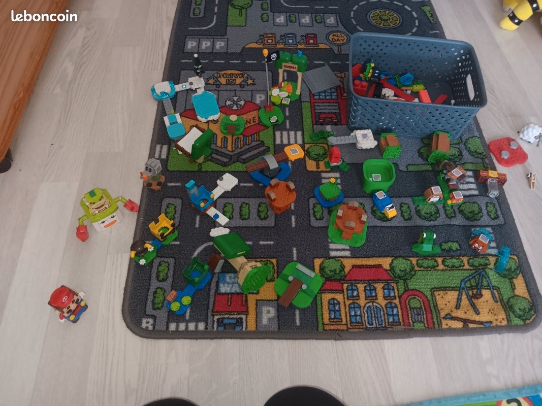 Lego mario (image 1)