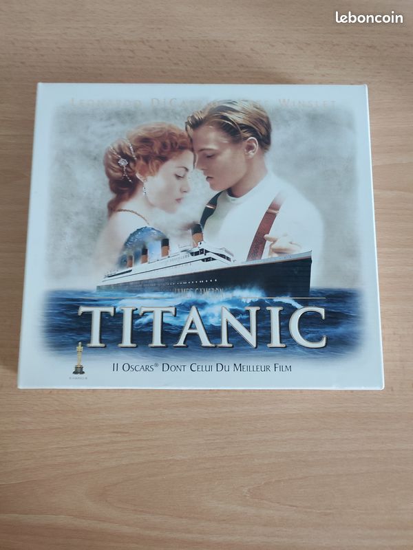 Coffret VHS Titanic (image 1)