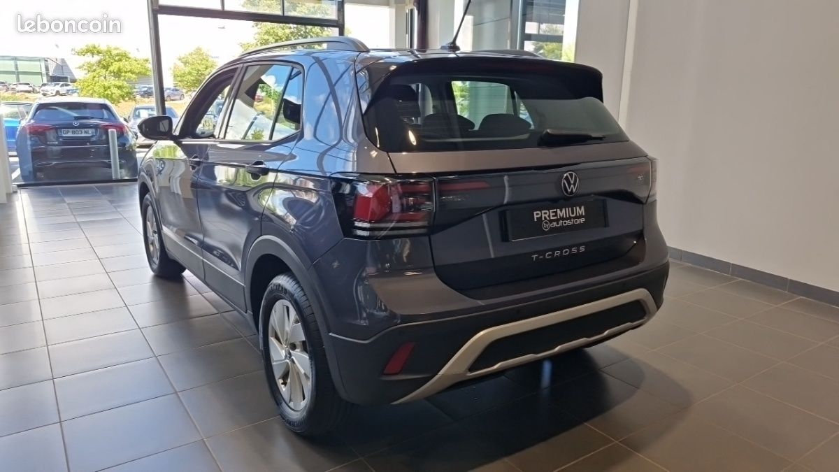 Volkswagen T-Cross 1.0 TSI 95 START/STOP BVM5 LIFE PLUS (image 4)