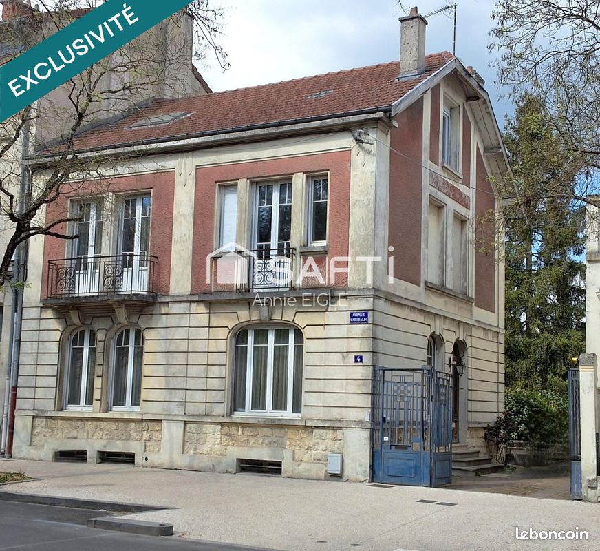 Maison de ville 8 pièces 210 m² (image 1)