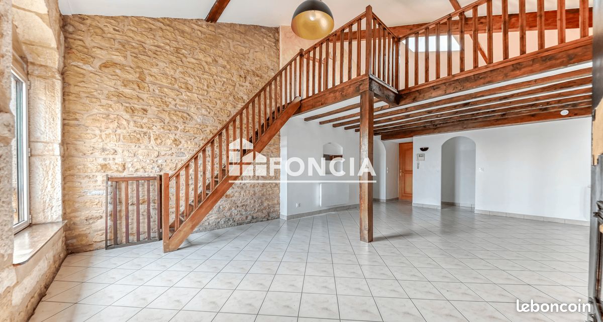Appartement 3 pièces 132 m² · à Villefranche-sur-Saône · 132 m² · 169 000 €