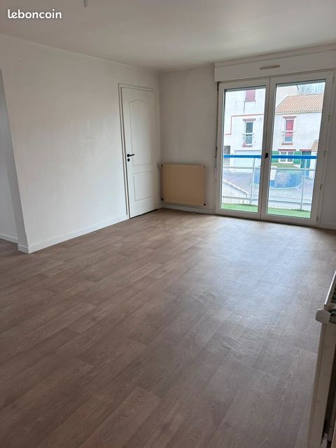 Appartement 6 pièces 81 m² · à Les Herbiers · 81 m² · 180 000 €