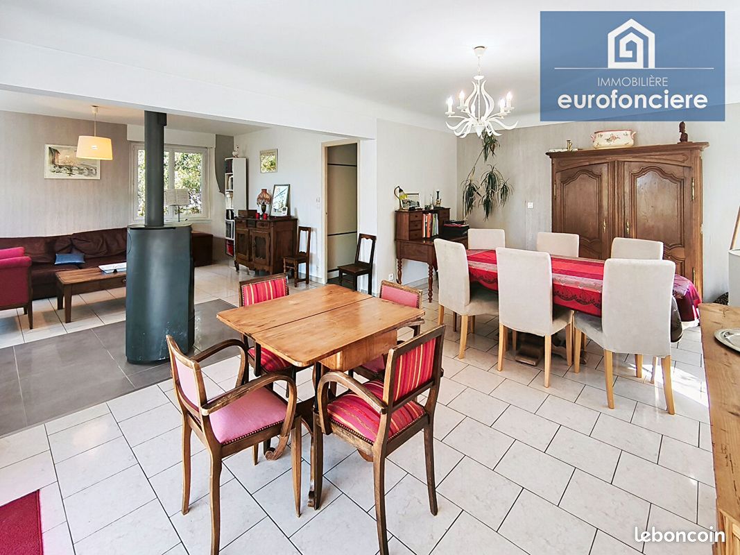 Maison 9 pièces 179 m² · à Saint-Germain · 179 m² · 321 000 €