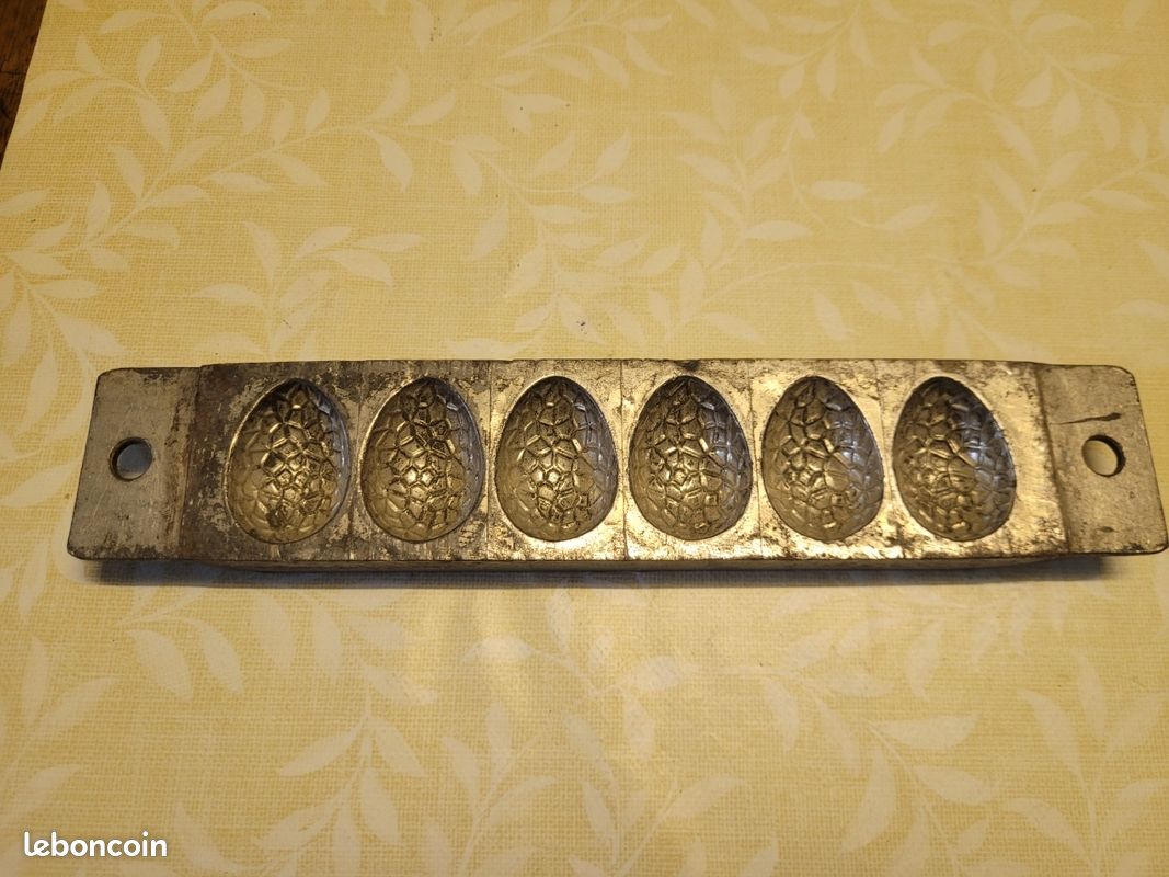 Ancien MOULE A CHOCOLAT OEUF LETANG & Fils Pâques Noël old chocolate mold #1