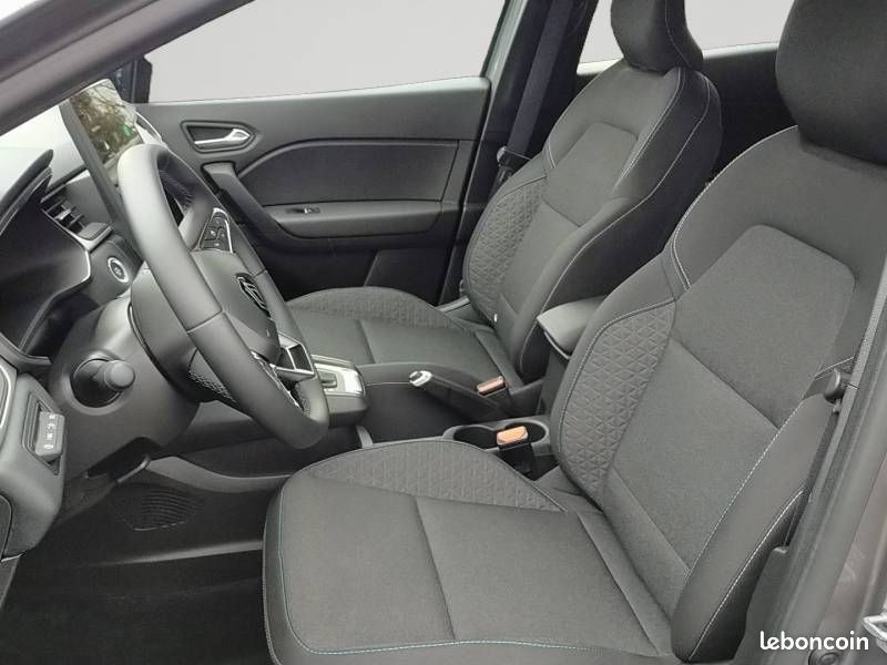Renault Captur E-Tech full hybrid 145 ch Evolution (image 12)