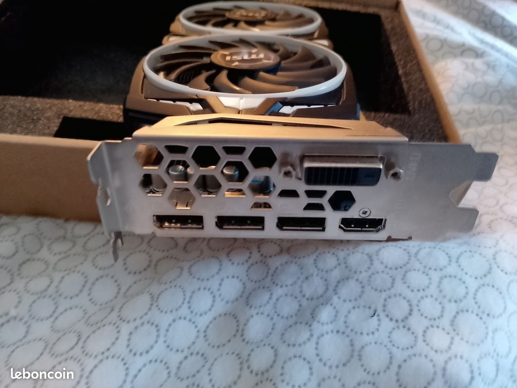 MSI RX 570 Armor 8G OC Carte Graphique AMD 8 Go PCI Express x16