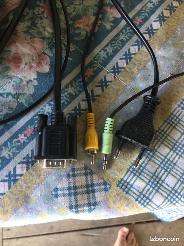 Petit haut parleur + caisson logitech (image 3)