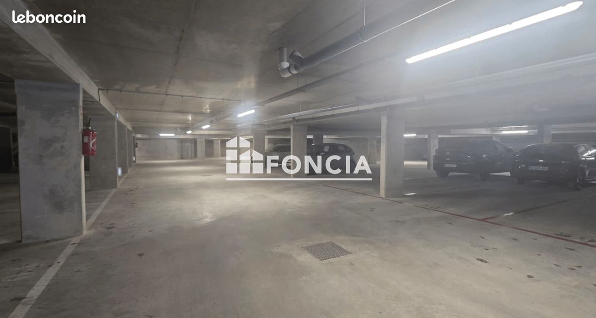 Parking 26 m² · à Louvres · 26 m² · 14 000 €