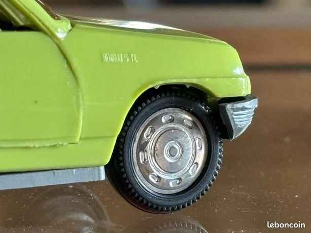 Renault 5 TL orange (Norev) 1/87e