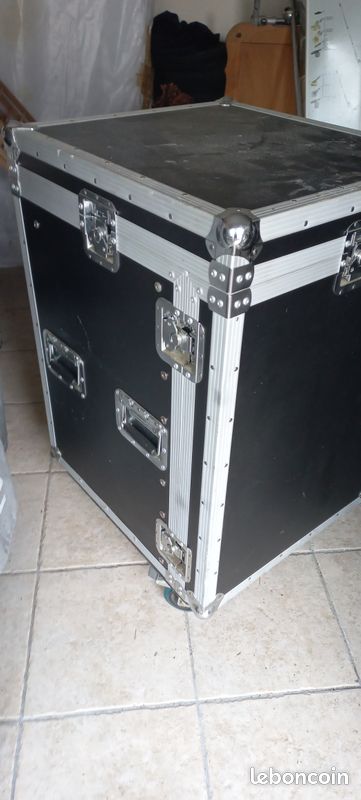MATERIEL DE SON 2 DAS & 2 MACH(Martin) - 1 rack- 1reverbe-1 filtre actif - 1 table de mixage - (vente séparée possible) (image 6)