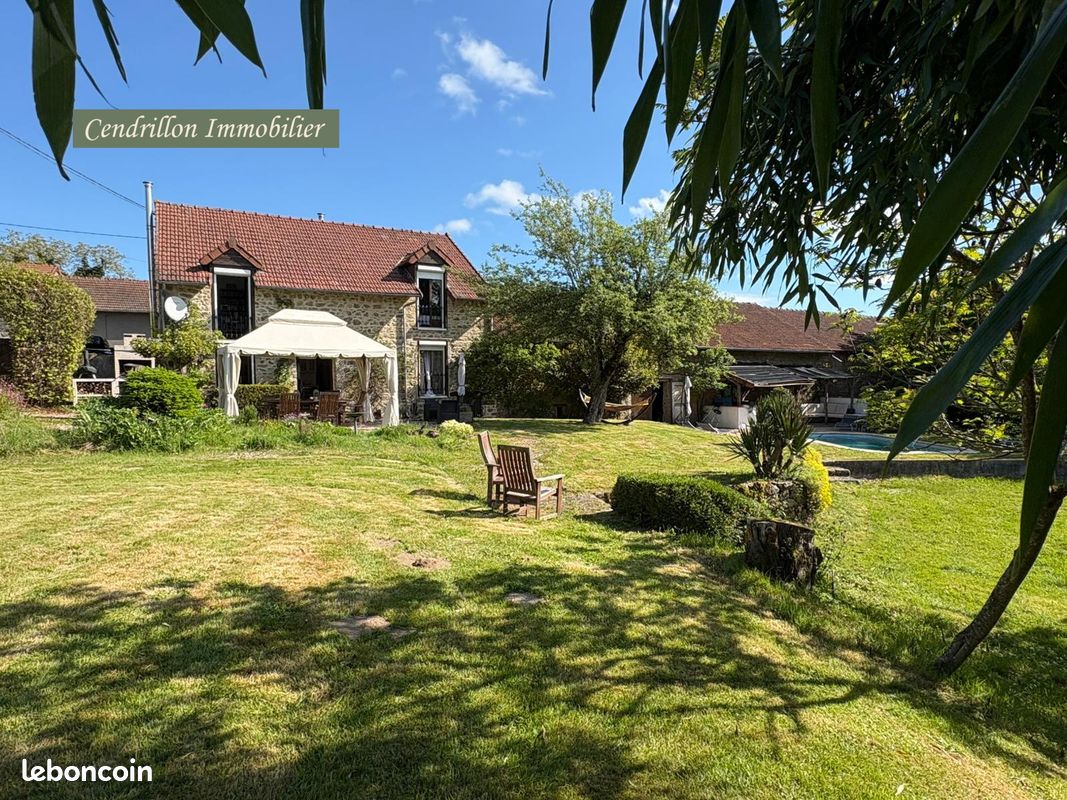 Maison 6 pièces 130 m² · à Saint-Dizier-Masbaraud · 130 m² · 240 700 €