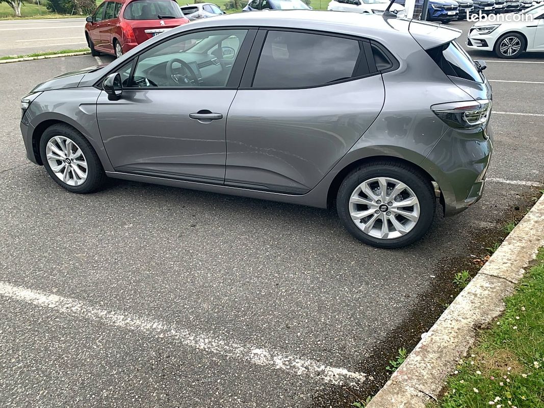 RENAULT Clio TCe 90 ch Generation (image 3)