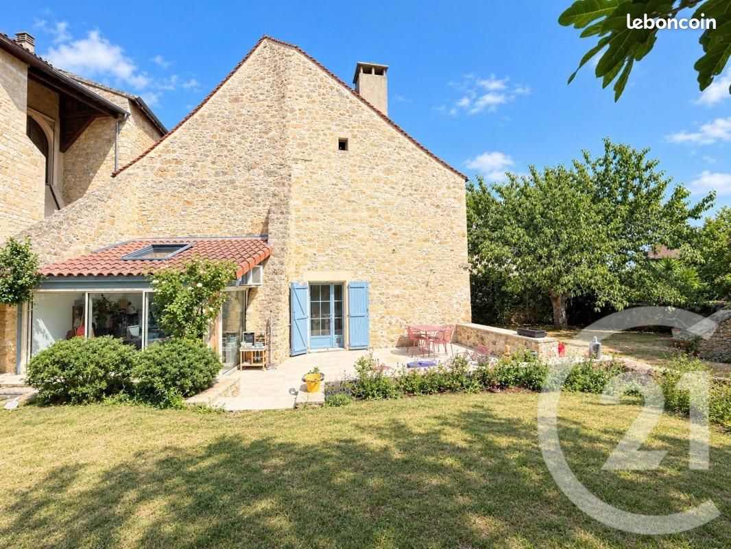 Maison 6 pièces 145 m² · à Gourdon · 145 m² · 345 000 €