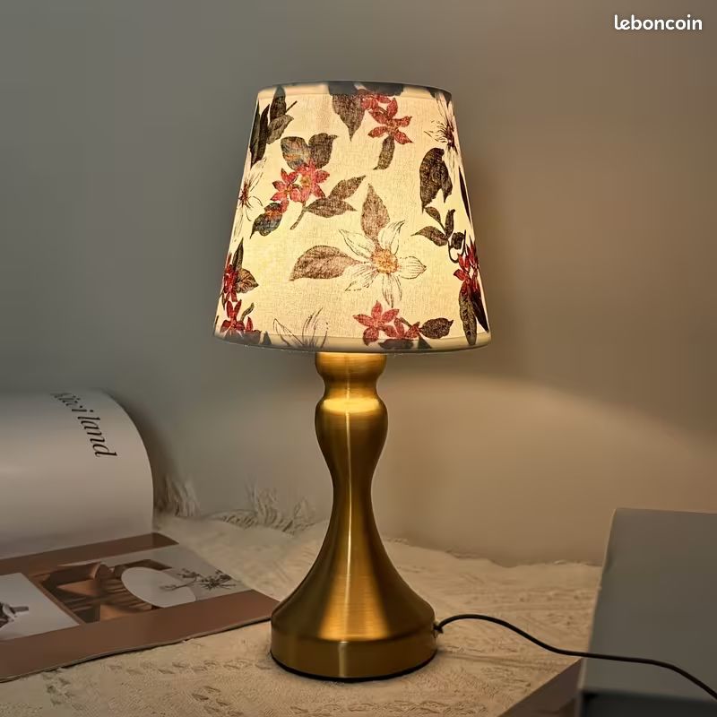 La lampe de table fongiforme portable | Humber
