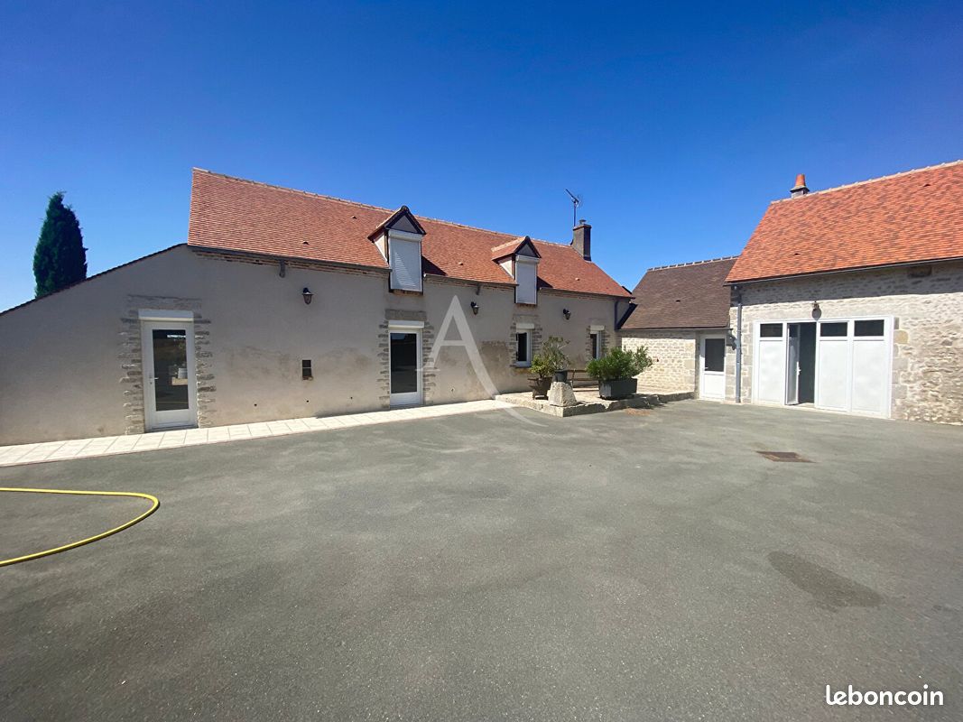Maison 6 pièces 156 m² · à Chilleurs-aux-Bois · 156 m² · 294 900 €