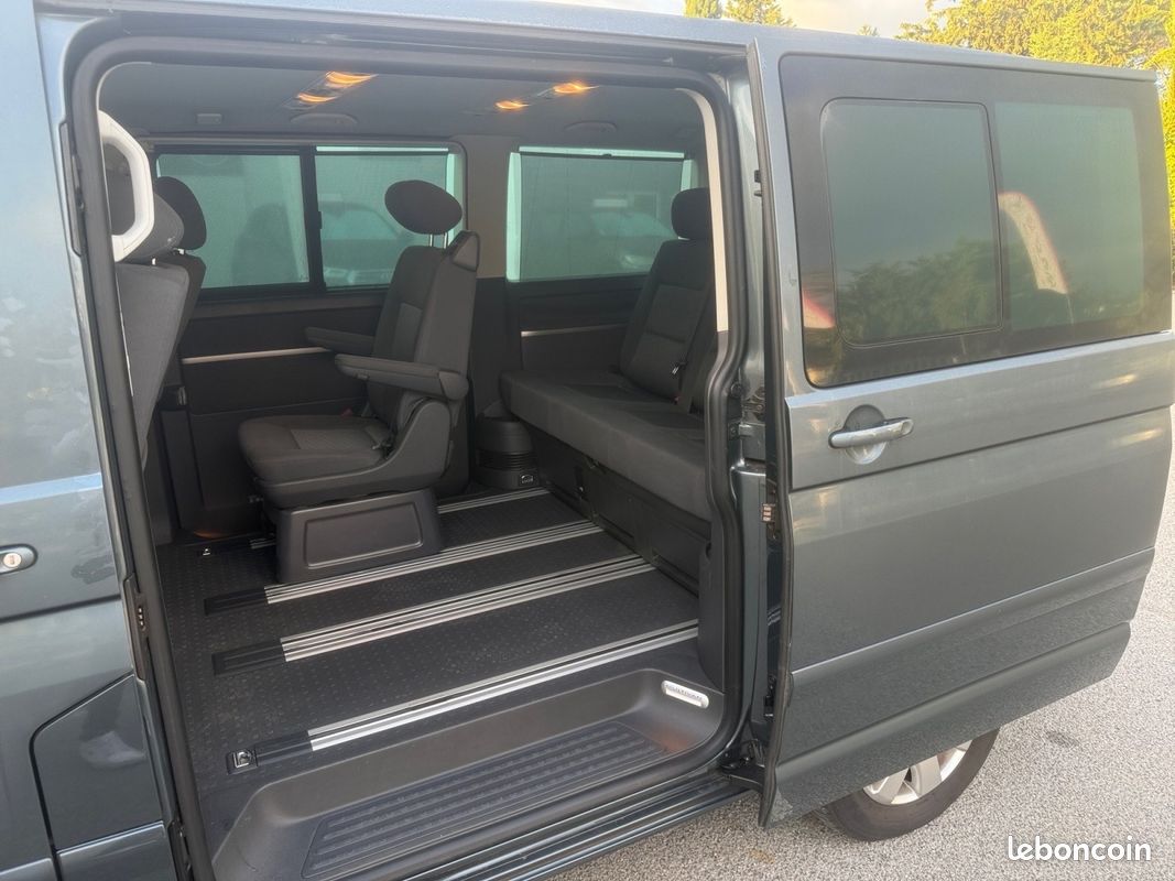 VOLKSWAGEN MULTIVAN 2.5 TDI 130 sièges chauffants carplay clim 3 zones garantie 12 mois (image 17)