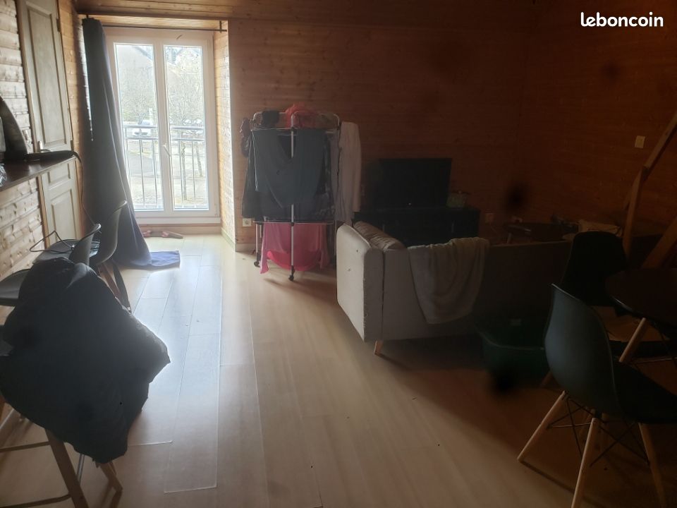 Appartement T3 centre Couhe - Valence-en-Poitou 86700 Couhé (image principale 0)