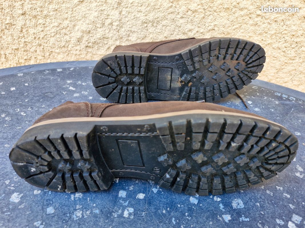 Chaussure pointure 44 (image 3)