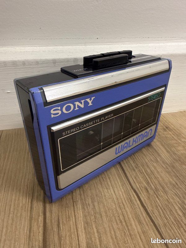 WALKMAN SONY WM-31 avec notice (bleu) baladeur cassettes stereo EUR 99