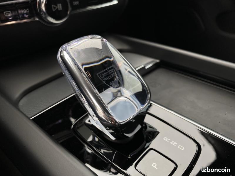 Volvo V60 B3 163ch Plus Style Dark DCT 7 (image 17)
